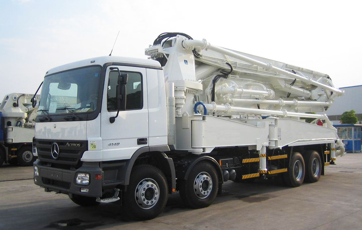 concrete pump truck