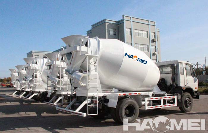mobile concrete mixer truck