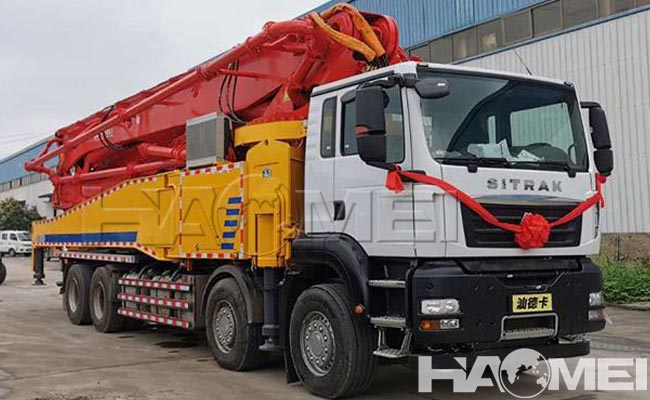 concrete boom pump